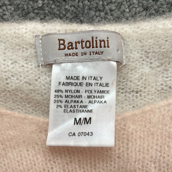 Mohair and Alpaca Sweater with watercolour design - Picture 2 of 2